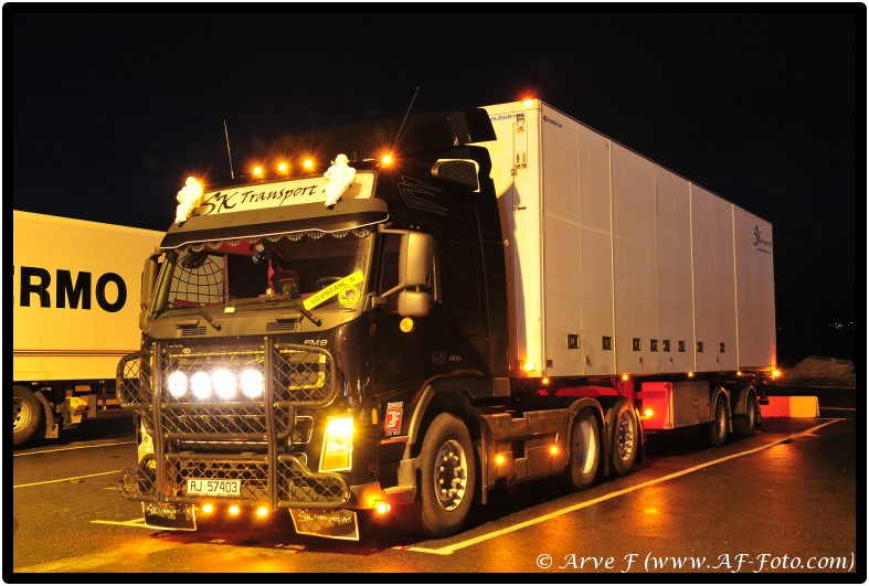 Volvo FM9 SK Transport AJ 57403